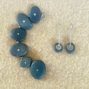 A Set Of Aspen Artisan Designer Earrings & A Bracelet